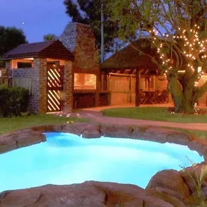 Treetops לינה וארוחת בוקר